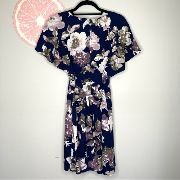 ModCloth C Luce floral v neck dress navy and purple size medium - Picture 4 of 7